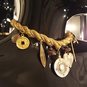 GORGEOUS Gold Roped Vintage Necklace